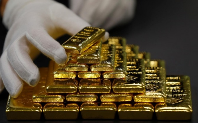 미국 대선 전인 현 시점이 투자자들이 금을 사야할 적기라고 UBS가 말했다. 사진=로이터 