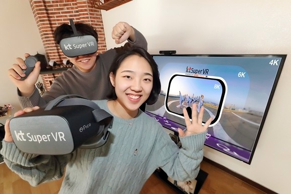 KT가 슈퍼 VR로 200여 편의 여행과 100여 편의 레저·스포츠 콘텐츠를 제공한다. 사진=KT