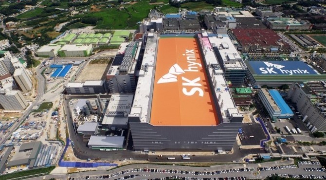 SK하이닉스가 중국 반도체 굴기 대응으로 일본 키옥시아(구 도시바 메모리)에 대한 지분 확대에 나선다. 사진=SK하이닉스 제공