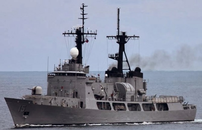 필리핀 해군의 그레고리오 델 필라(Gregorio Del Pilar) 함이 항해 중이다. 사진=뉴시스