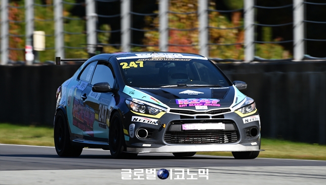 2020 태백시장배 & 넥센스피드레이싱 4라운드 GT-200 클래스 결승 장면. 사진=글로벌이코노믹 김현수 기자