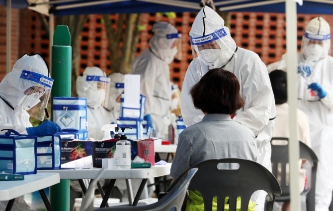 21일 서울 지역에서 신종 코로나바이러스 감염증(코로나19) 확진자 15명이 추가 발생했다. 사진=글로벌이코노믹DB