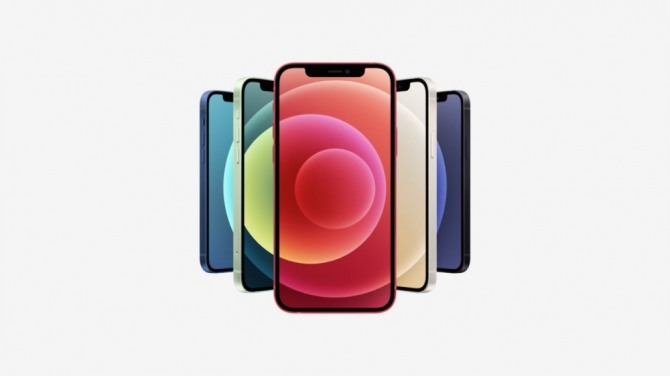 이동통신 3사가 23일부터 29일까지 애플의 첫 5세대 이동통신(5G)폰인 '아이폰12'와 '아이폰12 프로' 사전예약을 한다. 사진=LG유플러스