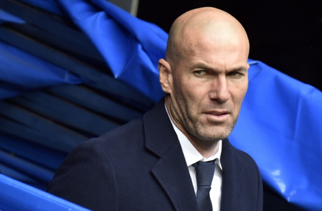 최근 전력이 한 수 아래인 팀들에 연패를 당하면서 해임 가능성이 거론되고 있는 레알 마드리드 지네딘 지단 감독.