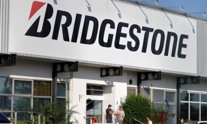 타이어 메이저인 브리지스톤이 프랑스 북부의 베튠 공장 폐쇄를 결정했다. 사진=로이터