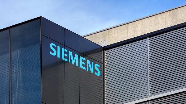 독일 지멘스에너지(Siemens Energy)는 어려움을 겪고 있는 풍력터빈회사 지멘스가메사(Siemens Gamesa)의 나머지 지분에 대해 40억5000만 유로(약 5조4450억 원)에 인수를 추진한다. 사진=로이터