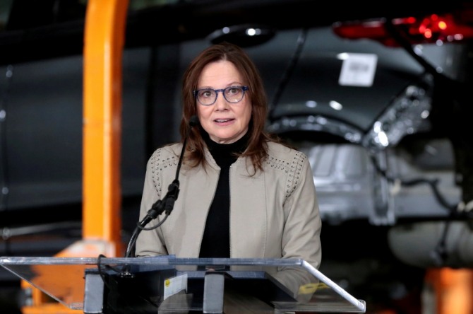 매리 바라 GM 최고경영자(CEO)는 바클레이스가 주최하는 컨퍼런스에서 GM의 전기차 전략에 대해 발표할 예정이다. 사진=로이터