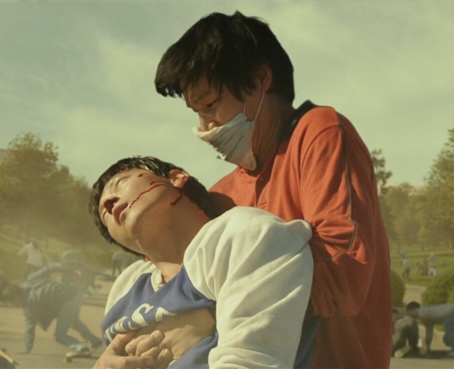 영화 '1987' 강동원 출연 장면.