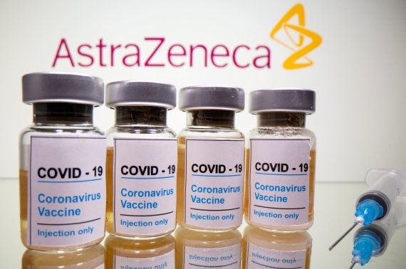 영국 아스트라제네카와 옥스퍼드대학이 공동개발하고 있는 코로나19 백신 후보물질. 사진=아스트라제네카 트위터 캡처