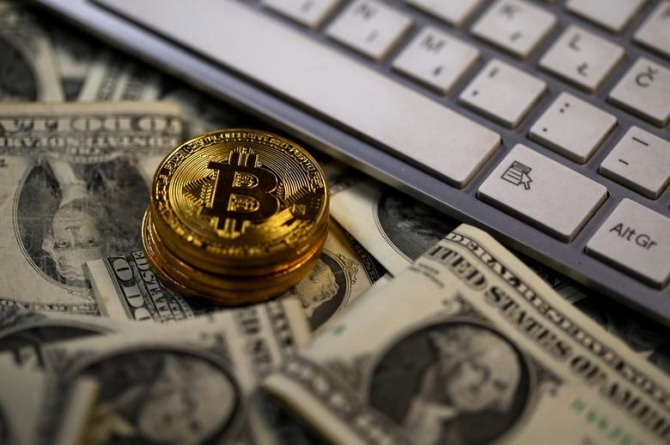 암호화폐(가상자산) 대장주 비트코인(Bitcoin, BTC)이 3년 만에 처음으로 1만 9000 달러를 기록했다. 사진=로이터