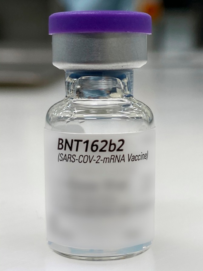 미국 제약사 화이자가 지난 1일(현지시간) 배포한 사진. 화이자·바오엔테크가 공동 개발중인 코로나19 백신을 벨기에 퓌르스에서 촬영한 것이다. 사진=뉴시스