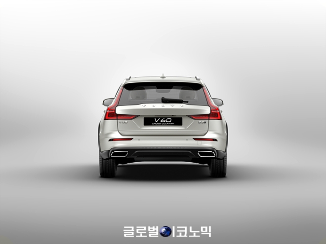 볼보 크로스컨트리 V60 B5 프로. 사진=볼보차 코리아