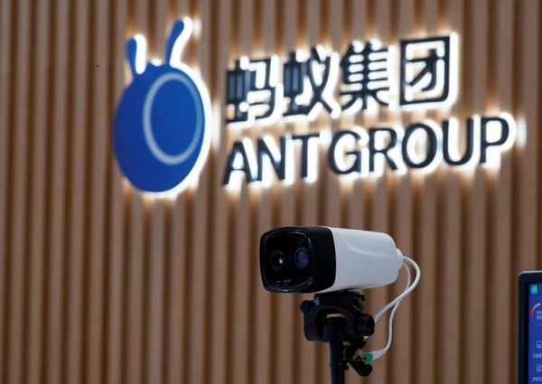 열감지 카메라가 설치된 중국 저장성 항저우의 앤트그룹 본사. 사진=로이터