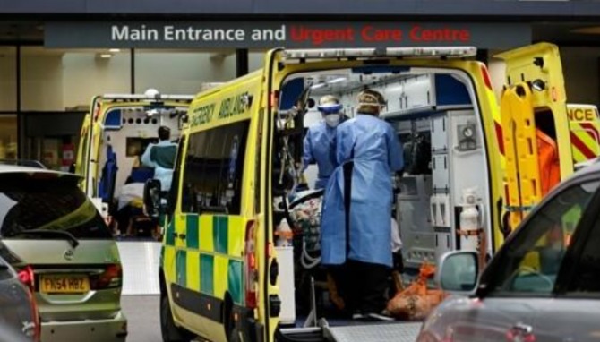 영국 런던 병원의 응급요원. 사진=AFP/연합뉴스