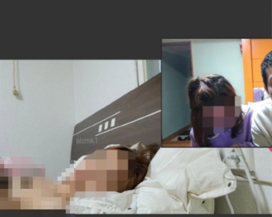 지적장애 여성 상대로 '벗방'을 진행한 Bj땡초 방송화면 캡쳐. 사진=온라인 커뮤니티