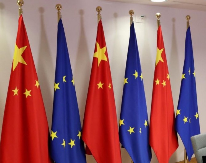 EU와 중국간 포괄적 투자협정은 협상 7년 만인 지난달 30일 타결됐다.  사진 = 로이터