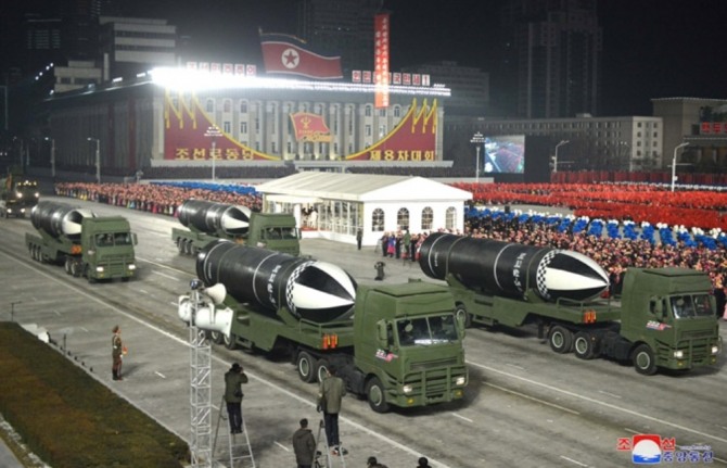 북한이 지난 1월 열병식에서 공개한 잠수함발사탄도미사일 '북극성-5ㅅ'형. 사진=조선중앙통신