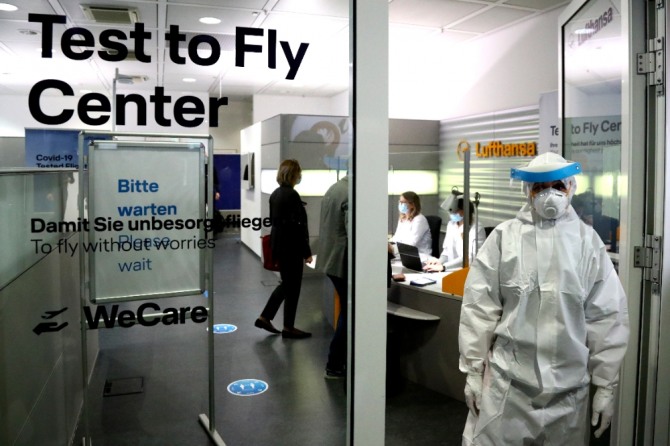 독일 뮌헨 공항의 루프트한자 항공 코로나19 신속 검사장. 무료로 제공되는 검사에서 100% 음성 판정을 받은 승객만 해당 항공편을 이용할 수 있다. 사진=뉴시스