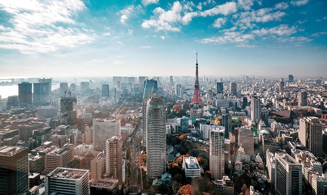 코로나 확대로 세계 주요 도시의 부동산 시장이 큰 타격을 받는 가운데 값싼 도쿄 부동산으로 투자자금이 몰리고 있다. 사진=뉴스위크
