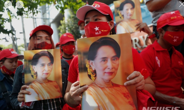 미얀마 시위 현장 사진= 뉴시스  