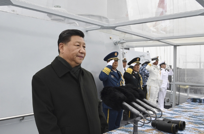 사진은 2019년 4월 23일 중국 해군 창설 70주년 기념식에 참석한 시진핑 국가주석.