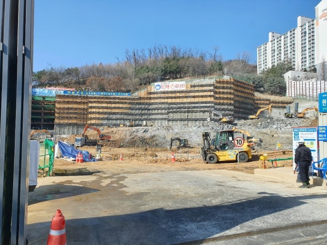 서울 은평구 수색7구역 재개발 아파트 신축공사 현장. 사진=김하수 기자