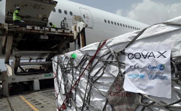 지난달26일 코트디부아르 아비장공항에 도착한 코백스의 코로나19 백신. 사진=로이터