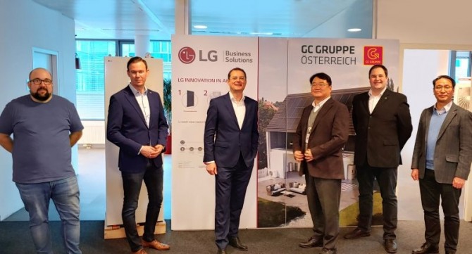 LG전자가 오스트리아에서 GC그룹과 LG 써마브이(Therma V) 히트펌프 독점 공급 계약을 체결했다.사진=LG