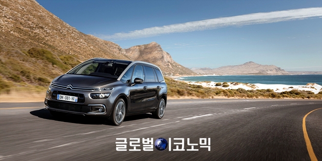 시트로엥 MPV '2021년형 그랜드 C4 스페이스 투어러'. 사진=FCA그룹