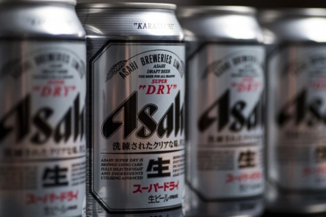 아사히맥주의 신임 CEO 가쓰키 아쓰시는 “지난해 내수에서 고전하고 이익도 30% 줄었지만, 2030년 주력 상품인 슈퍼 드라이 맥주가 글로벌 양조 10위권에 진입할 수 있을 것”이라고 예상했다.