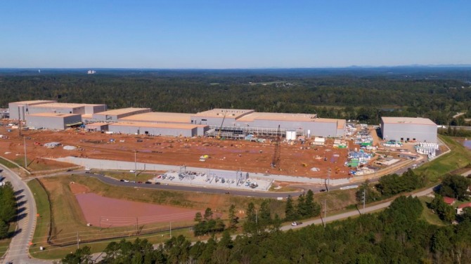 미국 조지아주 잭슨카운티 커머스시에 지어지고 있는 SK이노베이션 전기차 배터리 생산공장. 사진=TNS