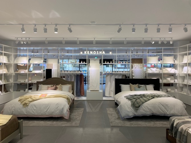 시몬스 침대는 12일 '시몬스 맨션 창원점'을 열었다. 창원점은 올해 문을 연 6번째 시몬스 맨션이다. 사진=시몬스 침대