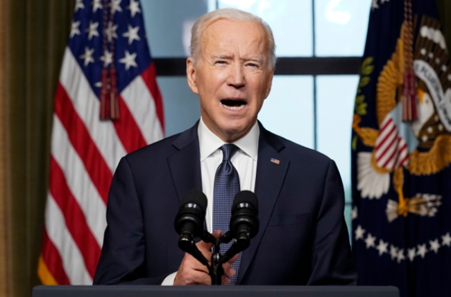 조 바이든 미국 대통령이 현지시각 14일 백악관 트리티룸에서 아프가니스탄 주둔 미군 철군 계획을 밝히고 있다.