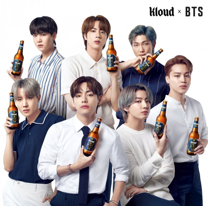 롯데칠성음료가 클라우드 새 광고모델로 방탄소년단을 선정했다. 사진=롯데칠성음료