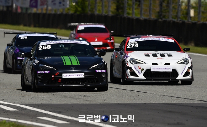 2021 넥센스피드레이싱&태백모터스포츠페스티벌이 9일 개최된 가운데 KSR-GT 1R 결승에서 추성택이 가장 빠른 기록으로 1위를 차지했다. 사진=글로벌이코노믹 김현수 기자