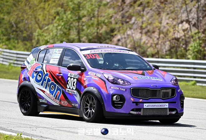 2021 넥센스피드레이싱&태백모터스포츠페스티벌이 9일 개최된 가운데 RV-300 1R 결승에서 문은일이 가장 빠른 기록으로 1위를 차지했다. 사진=글로벌이코노믹 김현수 기자