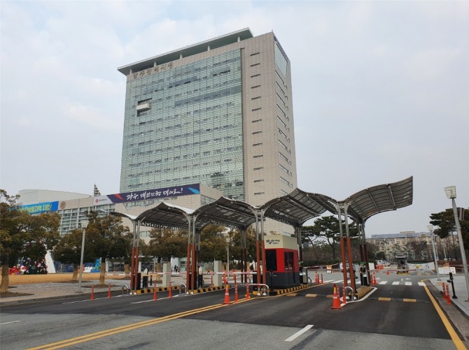 광주광역시는 산업통상자원부와 한국산업기술평가관리원에서 공모한 ‘수소연료전지 기반 탑재중량 200kg급 카고드론 기술개발사업’에 광주광역시-LIG넥스원㈜ 컨소시엄이 최종 선정됐다고 밝혔다./광주광역시=제공