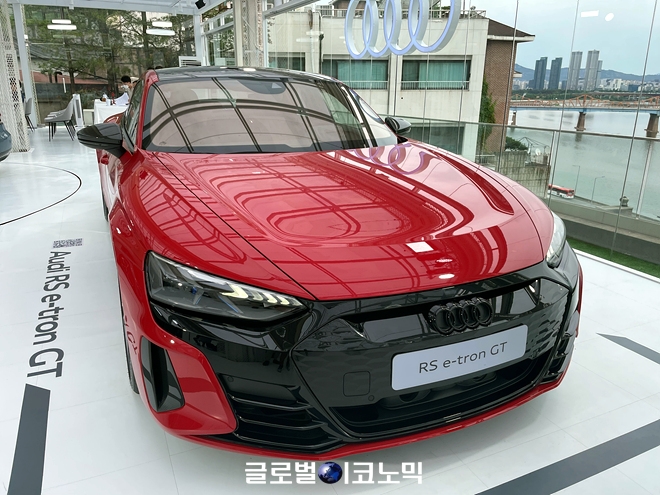 아우디 순수 전기차 'RS e-트론 GT'. 사진=글로벌이코노믹 김현수 기자