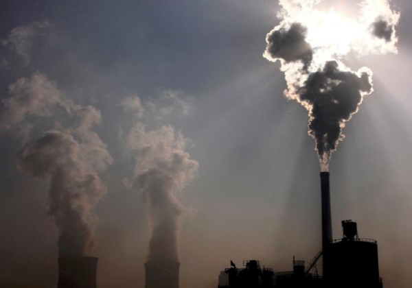 중국 내몽고자치주 최대도시 바오터우(包頭)시에서 가동중인 화력발전소. 사진=로이터
