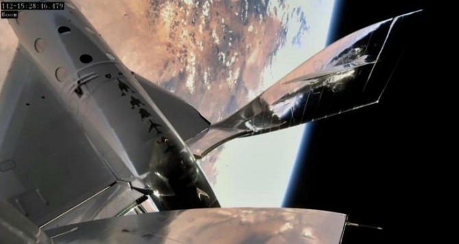 버진 갤럭틱이 2년여 만에 우주 비행을 성공적으로 마침으로써 우주 관광 시대를 여는데 한 발짝 더 다가섰다. 사진=버진 갤럭틱