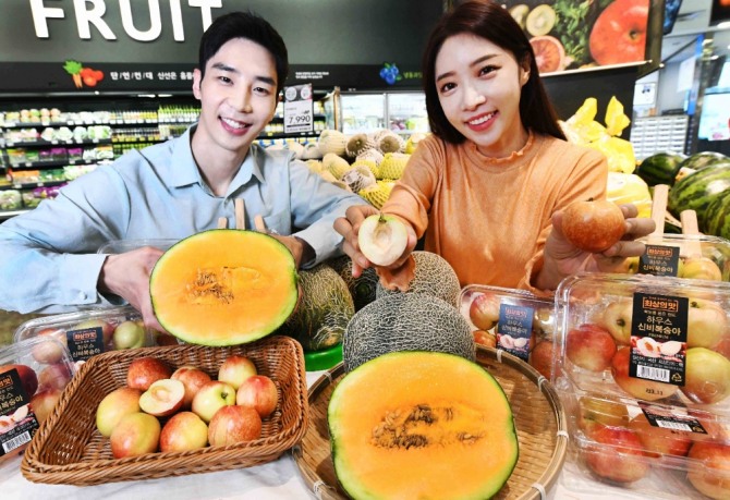 홈플러스는 오는 26일까지 '이색 과일 기획전'을 연다. 사진=홈플러스