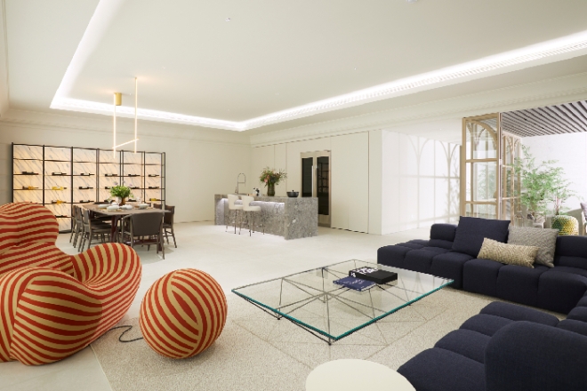 '드림하우스 갤러리’ 내부에 구현된 'e편한세상' 거실 공간. 사진=DL이앤씨 