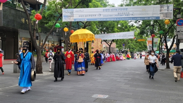 좋은사람들 성진, ‘5.15 세종대왕 탄신일’ 기념퍼레이에 반딧불 한지마스크 기부