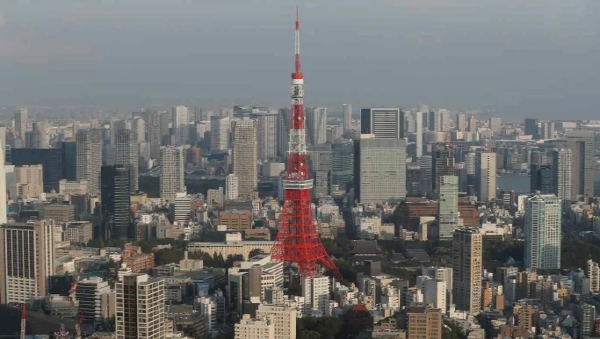 도쿄타워 등 일본 도쿄 중심지 전경. 사진=로이터