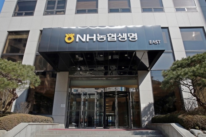 NH농협생명이 핀테크를 접목한 다양한 서비스를 선보이며 '혁신적 고객경험 제공'에 적극 나서고 있다. 사진=NH농협생명