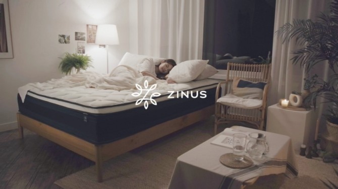 지누스는 지난 3일 '젤인퓨즈드 매트리스' 광고 영상을 온라인에 공개했다. 사진=지누스