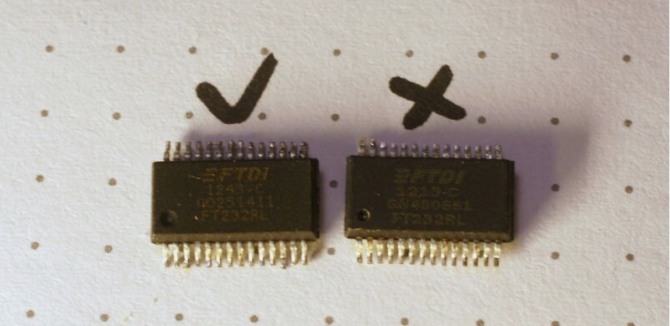 정상 칩(왼쪽)과 위조 칩.
