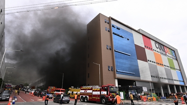 지난 17일 경기도 이천시 마장면 쿠팡 덕평물류센터에서 화재가 발생했다. 사진=뉴시스