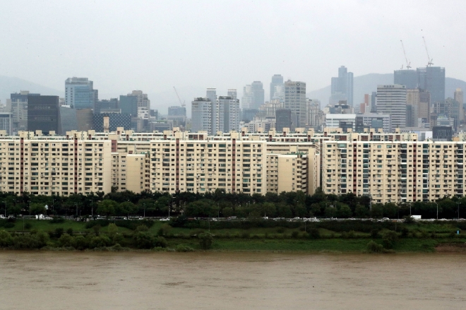 서울 강남구 압구정동 현대아파트 전경. 사진=뉴시스