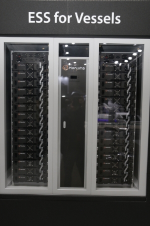 한화디펜스 선박용 ESS 실물. 사진=한화디펜스
